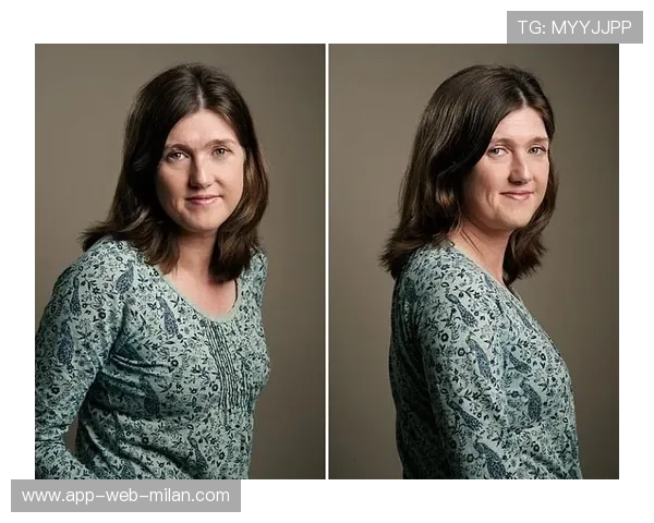 职业时尚摄影的灯光：他是如何通过柔光箱修饰模特线条的