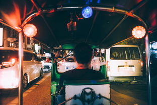 米兰体育APP下载-《堡垒之夜》“未来光影”赛季，创意无限，精彩不断！