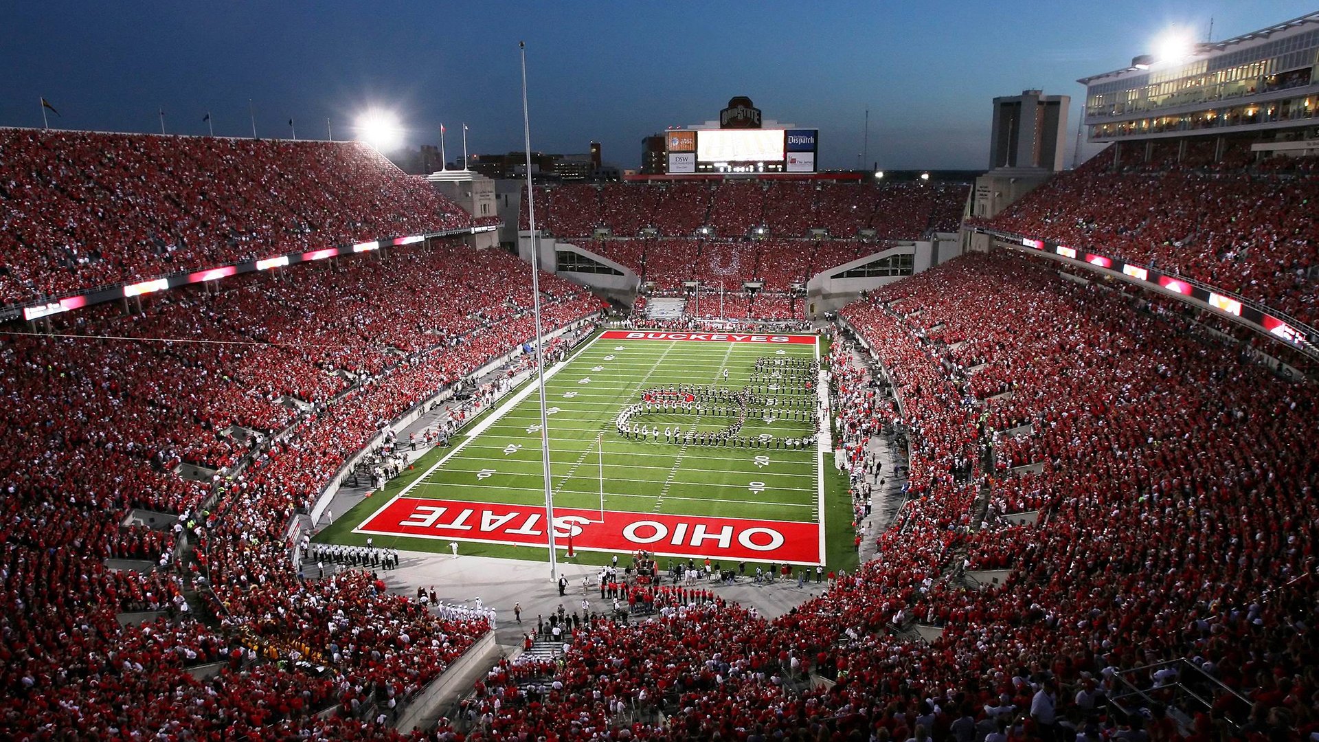 《堡垒之夜》新皮肤及战斗通行证火爆热销，堡垒之夜来看看这些战士