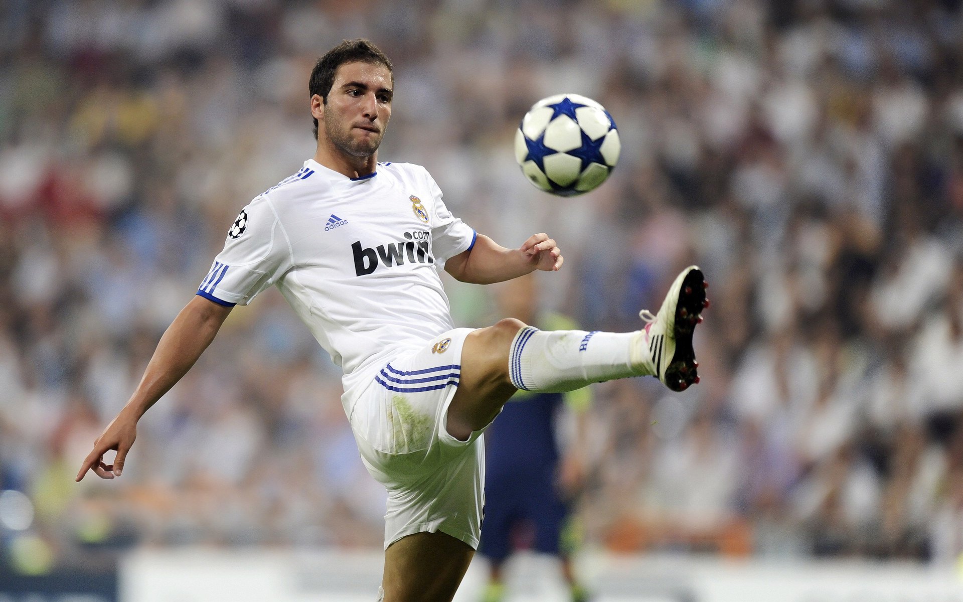 瓜迪奥拉强调球员角色互换为球队带来更多不确定性优势，瓜迪奥拉球员水平